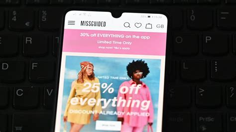 missguided refund policy.